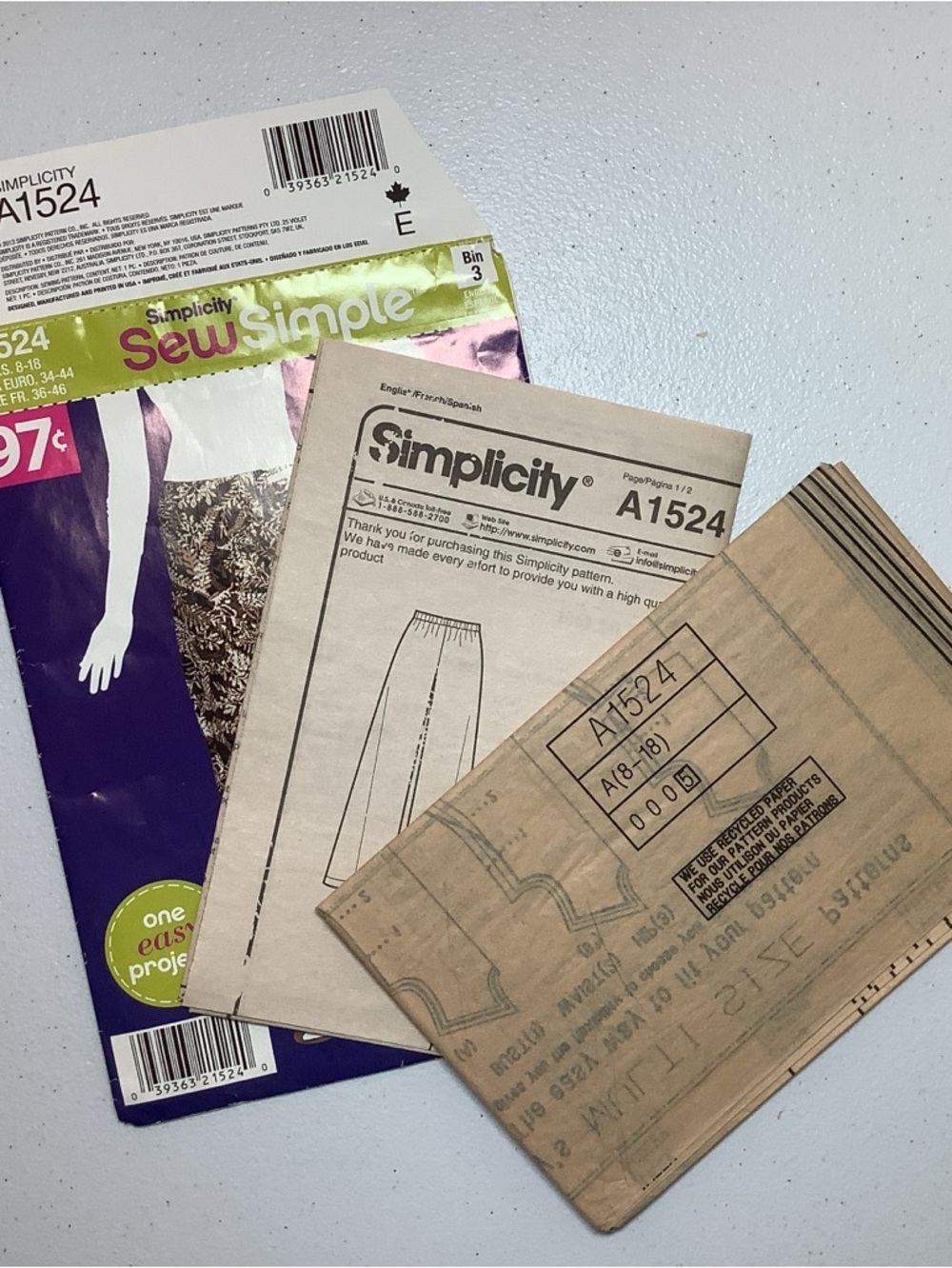 Simplicity A1524 Sewing Pattern - Picture 2 of 3